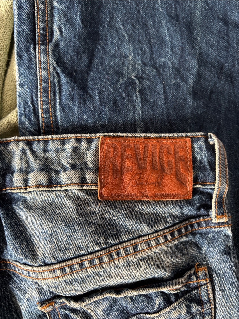 Revice Low Rise Victoria Jeans - Picture 4 of 9